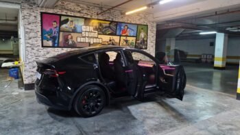 TESLA MODEL Y ambiyans aydınlatma